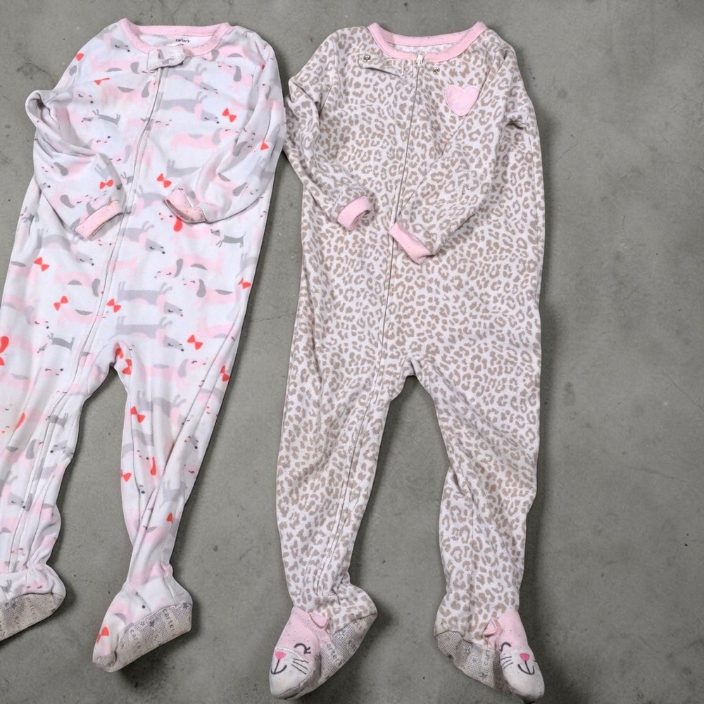Carters 3T Girls Fleece Pajamas Lot 3 Cupcake Dog Leopard Footed Sleepers Pink - Picture 4 of 9